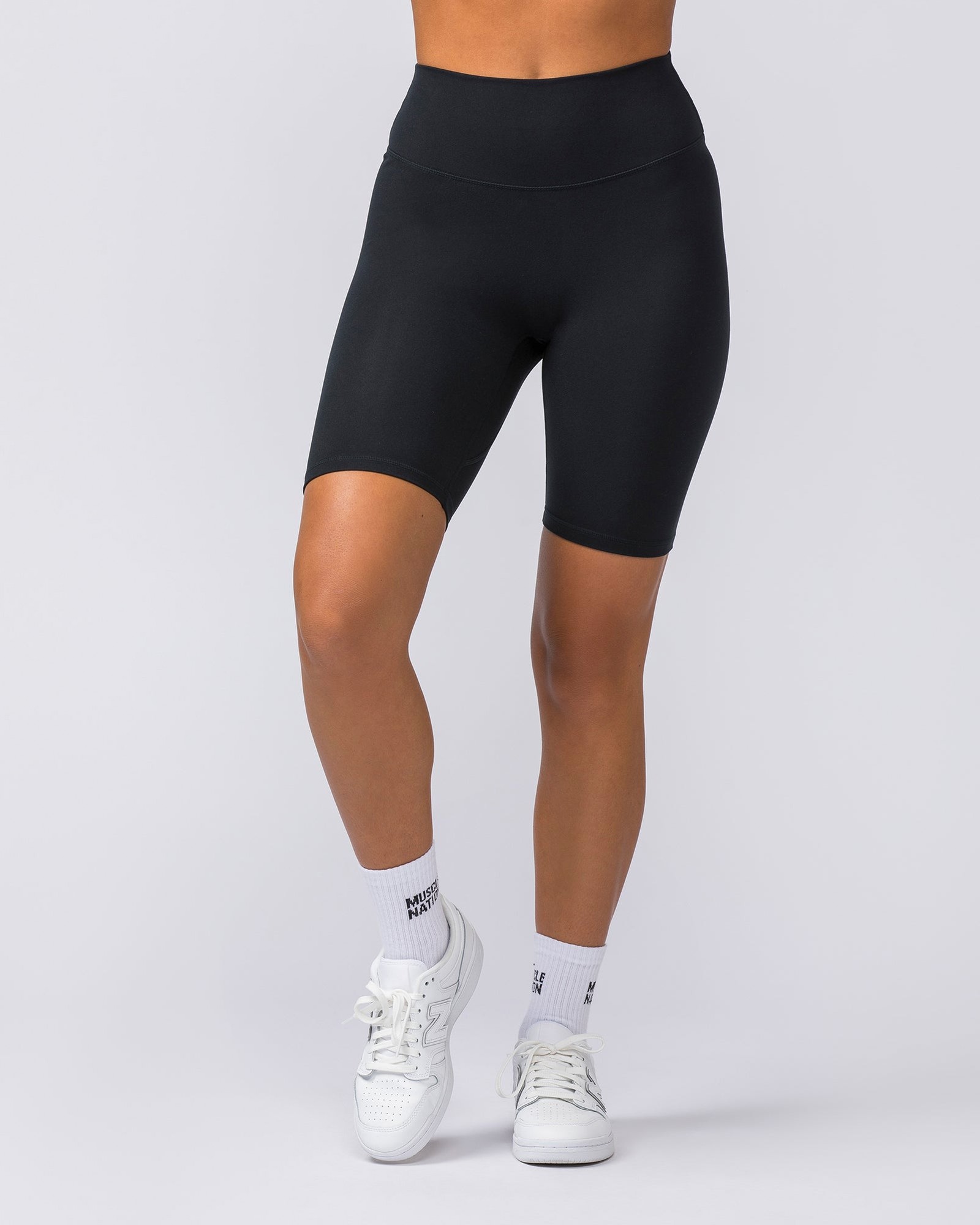 Zero Rise Everyday Referee Length Shorts - Black
