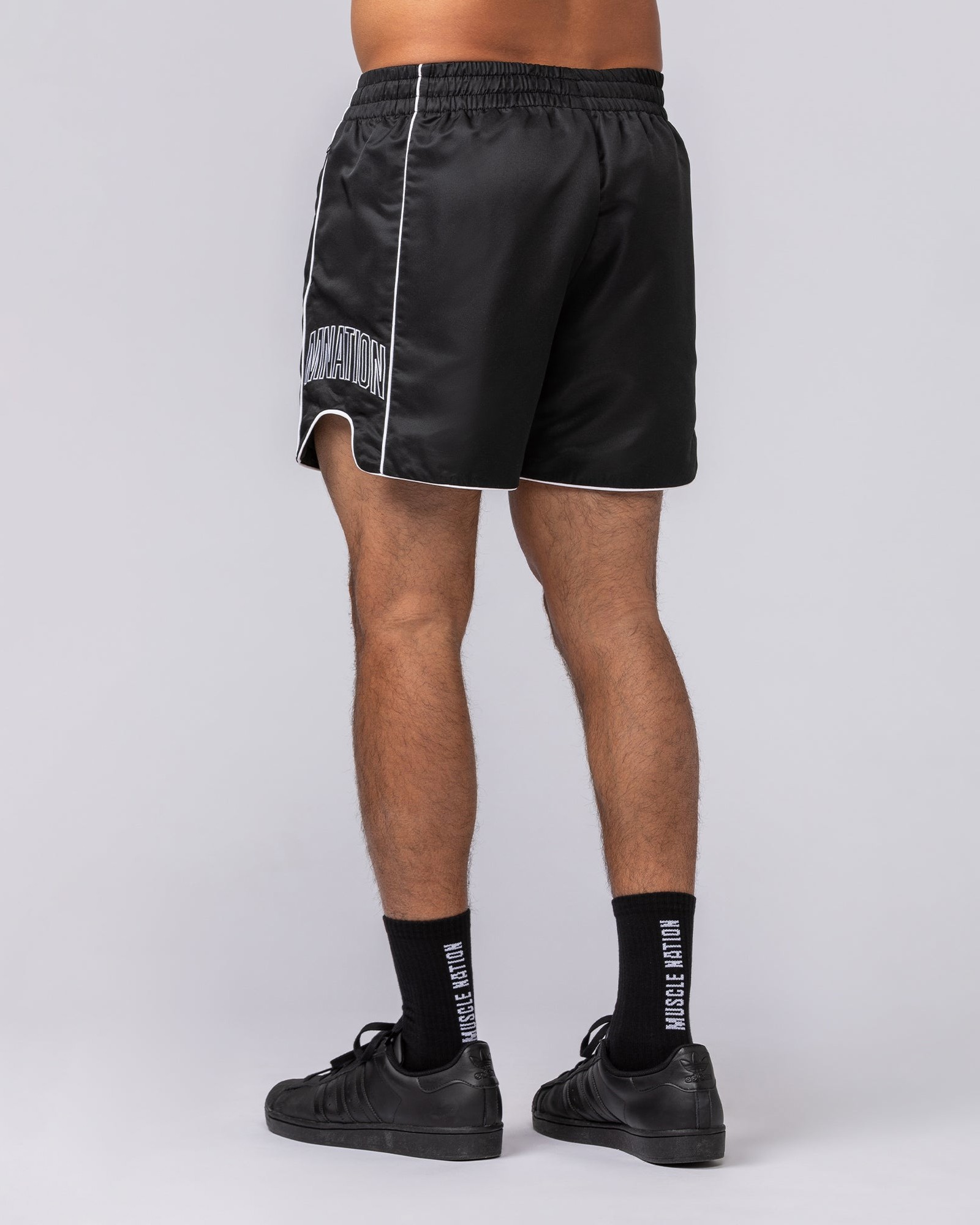 Round House 5" Shorts - Black