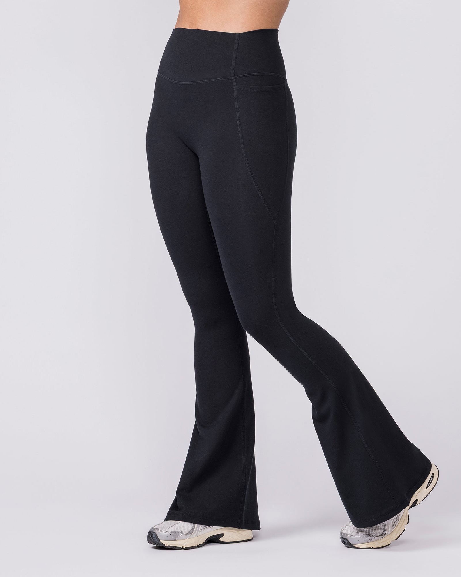 Zero Rise Everyday Pocket Flare Leggings - Black