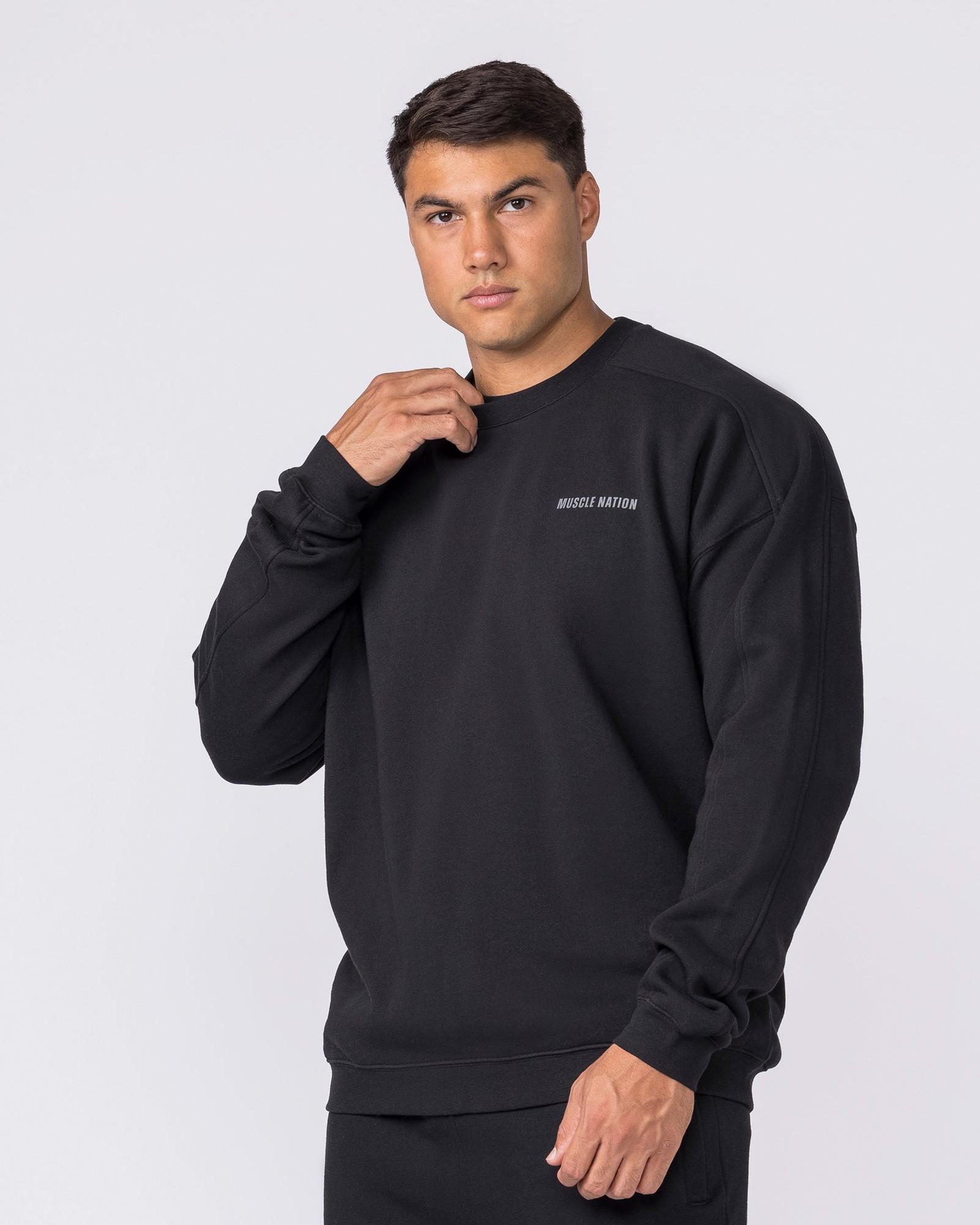 Essential Crew Pullover - Black