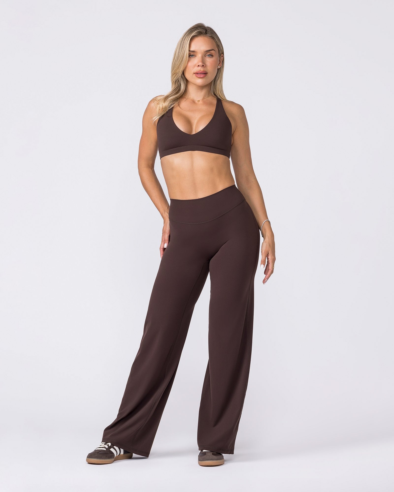 Aura Straight Leg Leggings Short - Cocoa