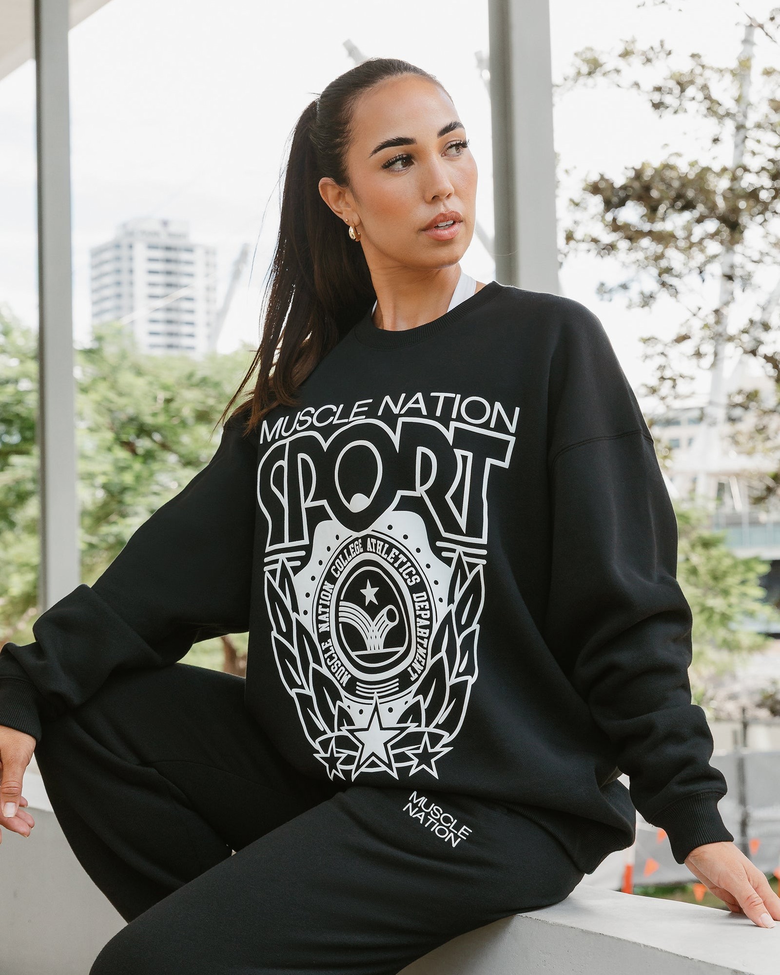 Athletics Oversized Pullover - Black