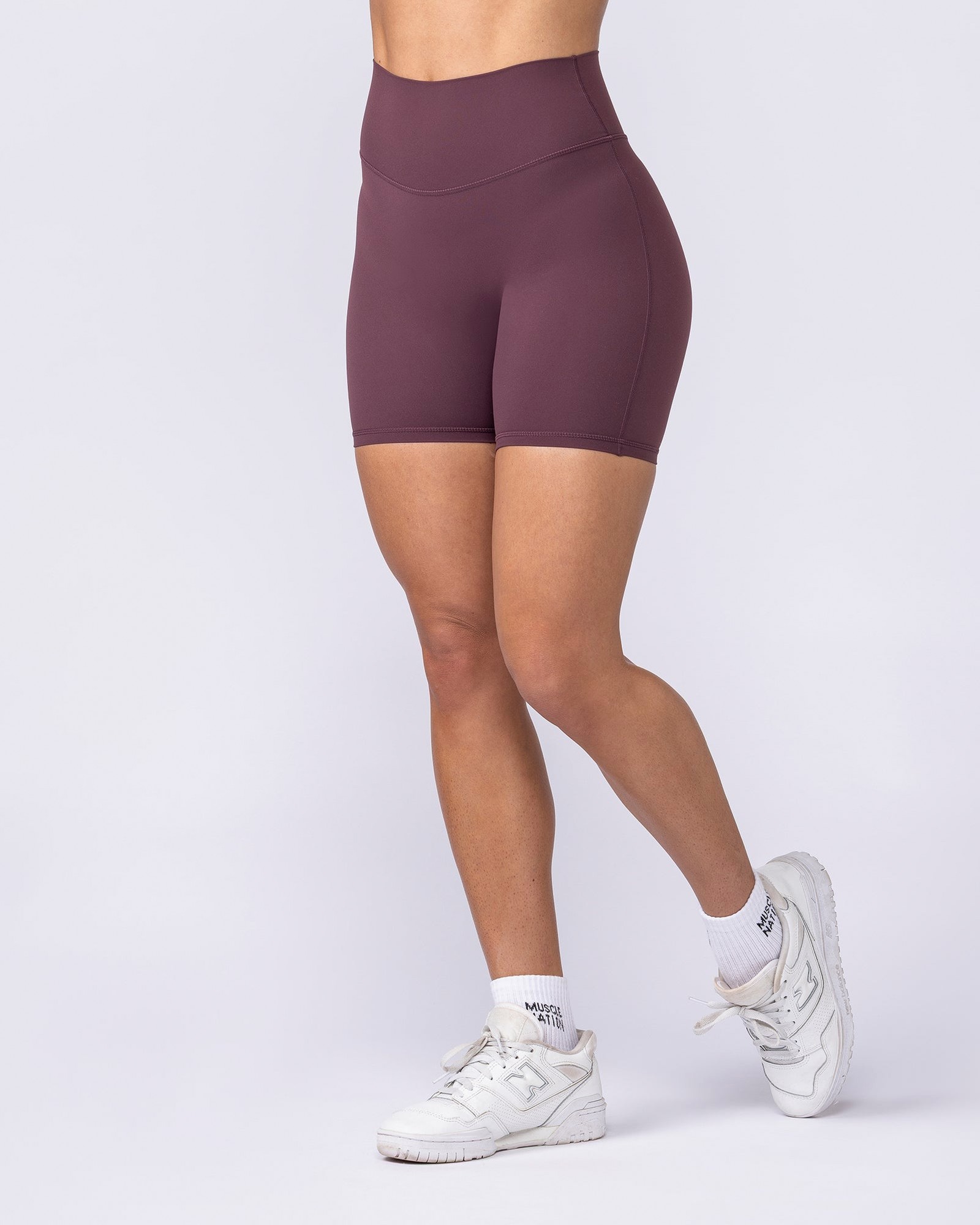 Aura Peachy Invisible Scrunch Bike Shorts - Dark Cherry