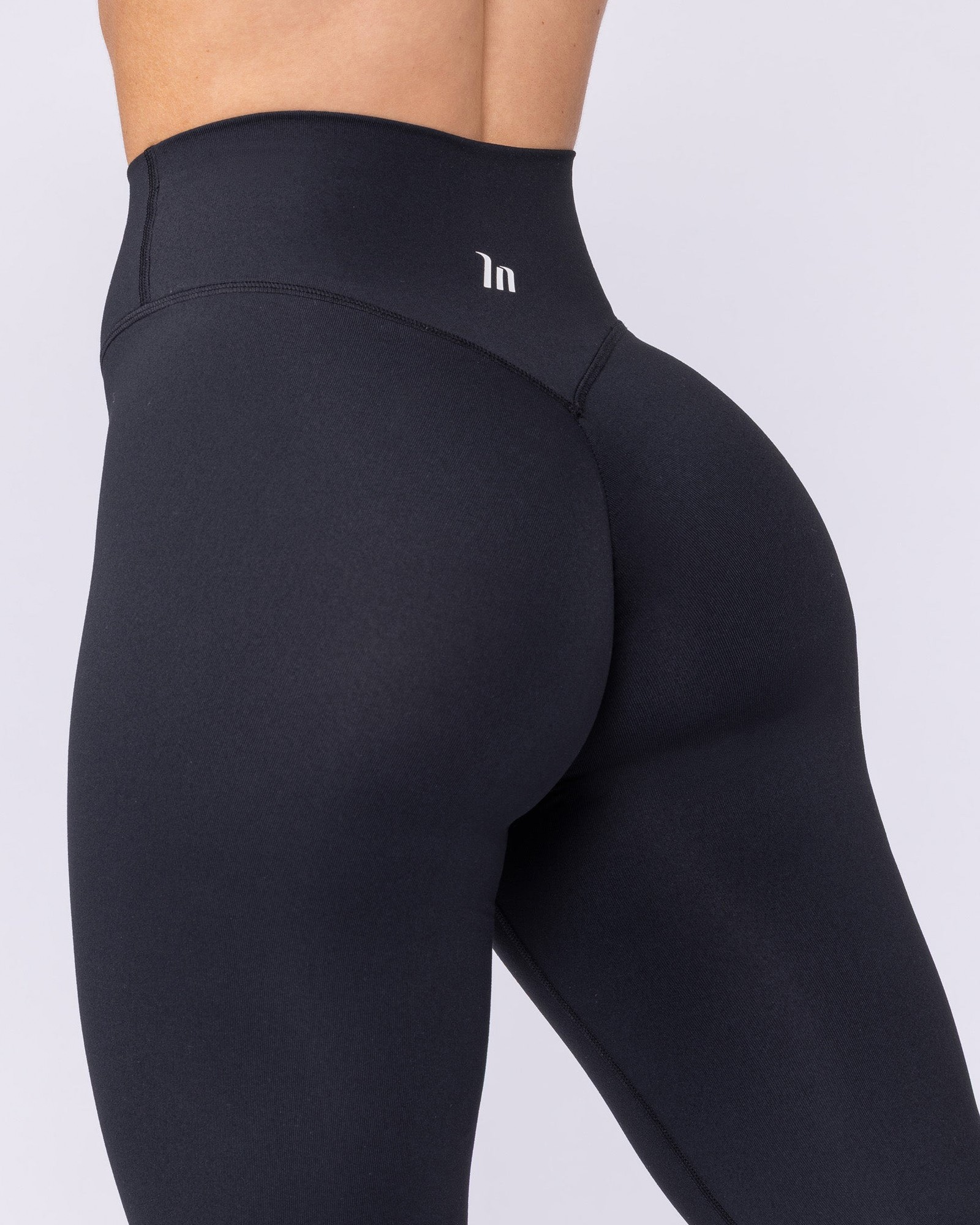 Evolve Signature Ankle Length Leggings - Black