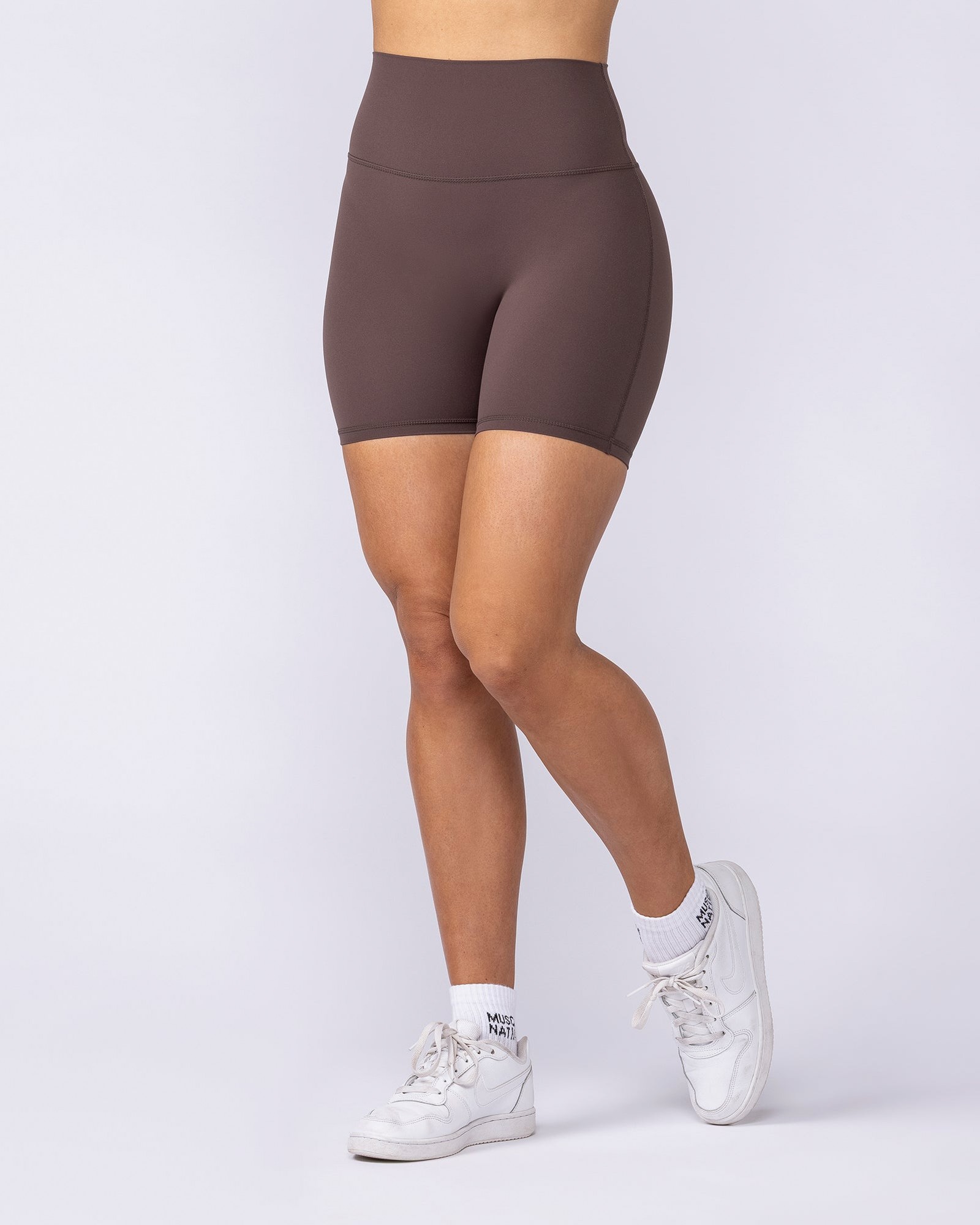 Aura Peachy High Invisible Scrunch Bike Shorts - Cola