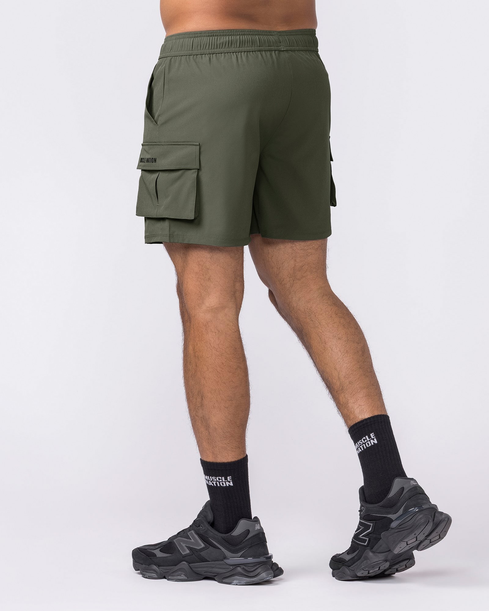 Active Cargo 5" Shorts - Dark Khaki