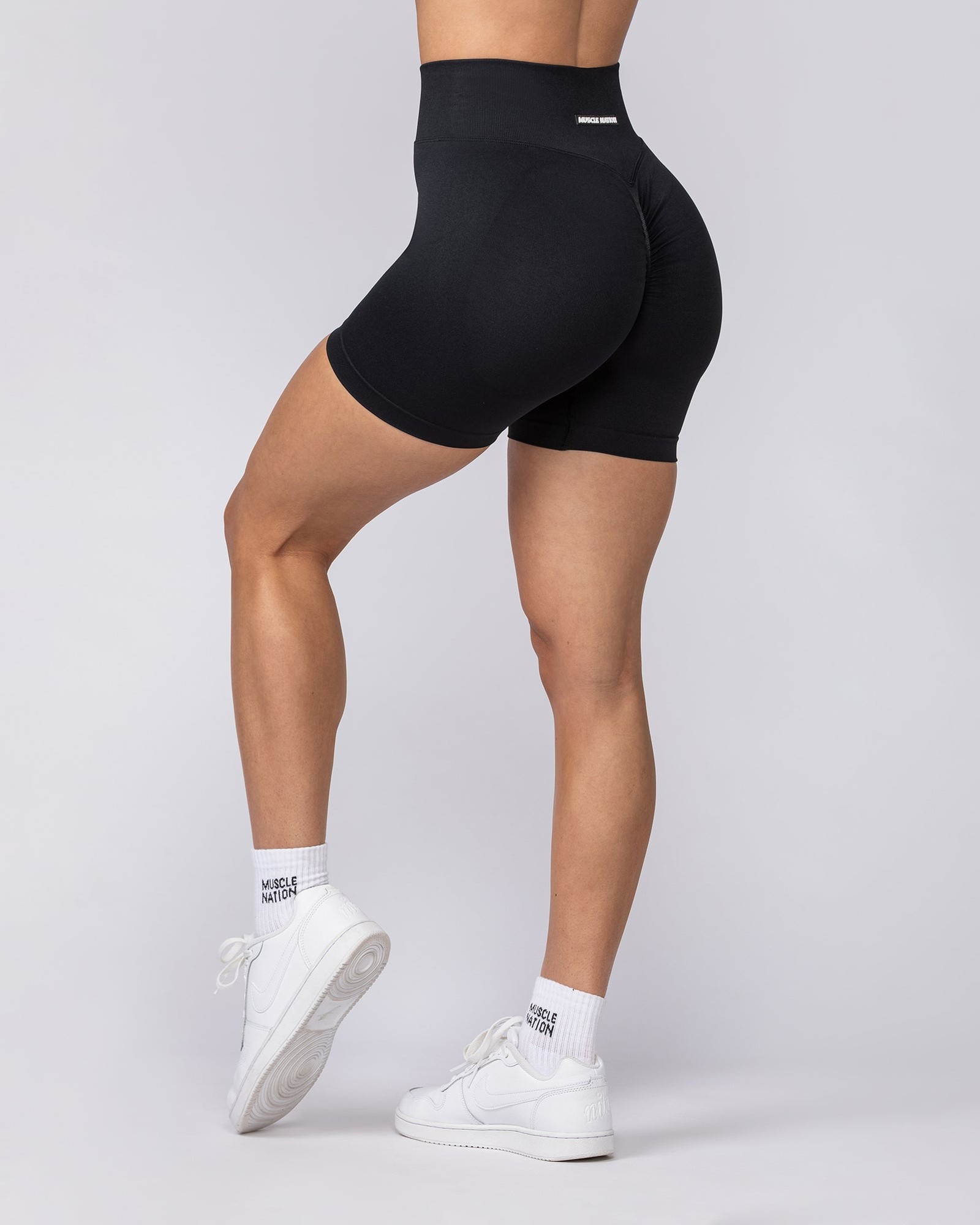 Sculpt Seamless Midway Shorts - Black