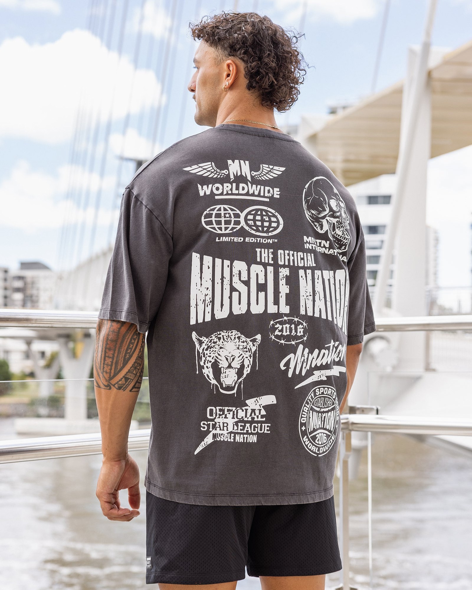 Archives Oversized Vintage Tee - Washed Black