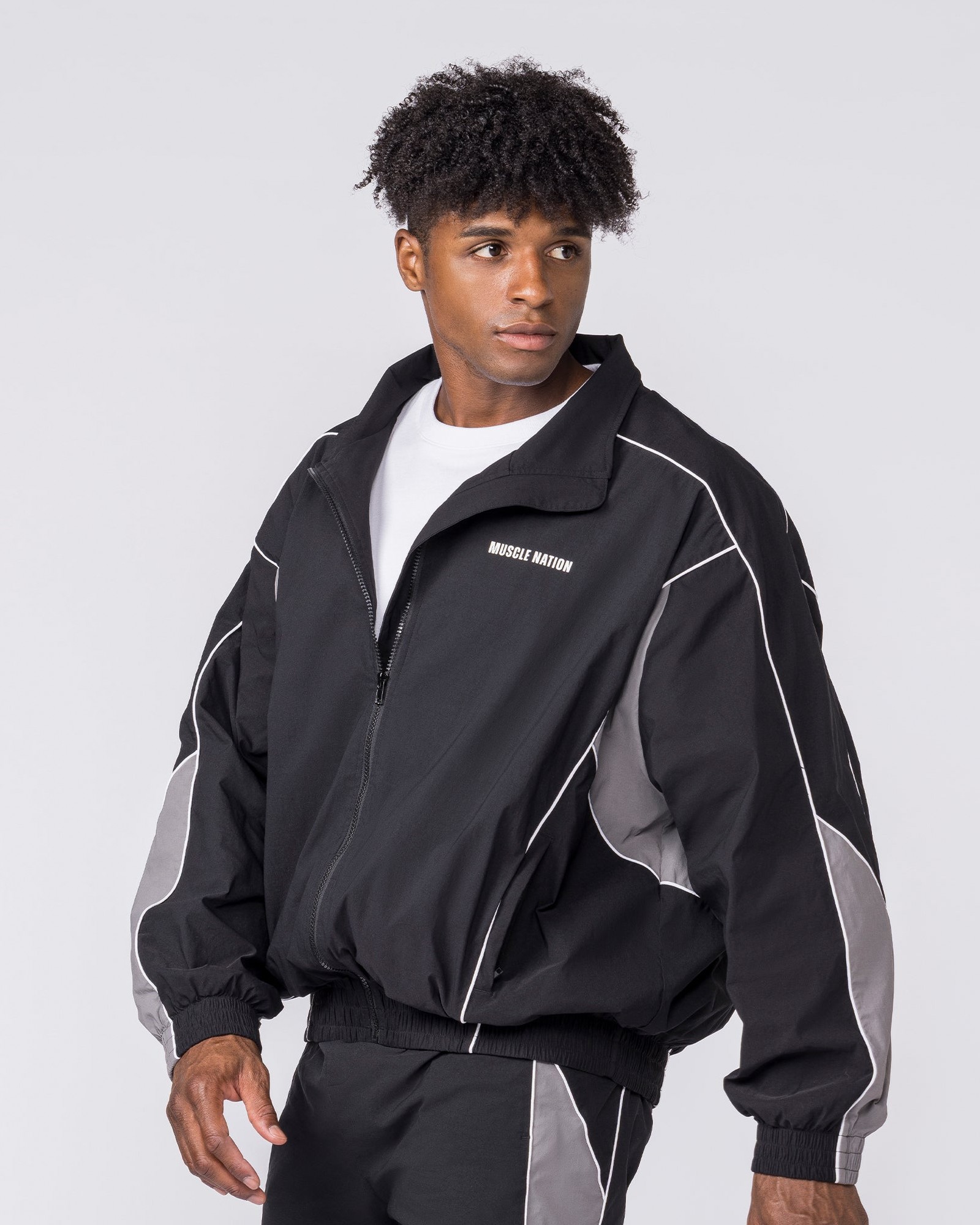 Command Windbreaker Zip Through - Black
