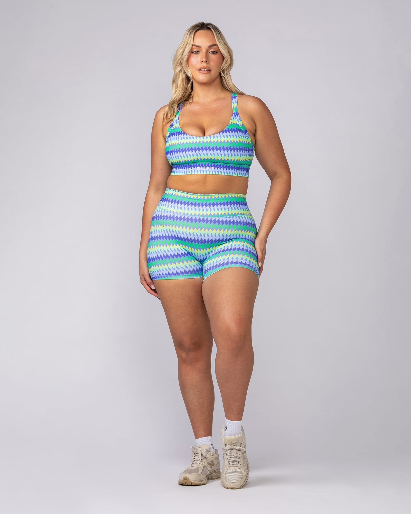 Instinct Scrunch Midway Shorts - Blue Fiesta Print