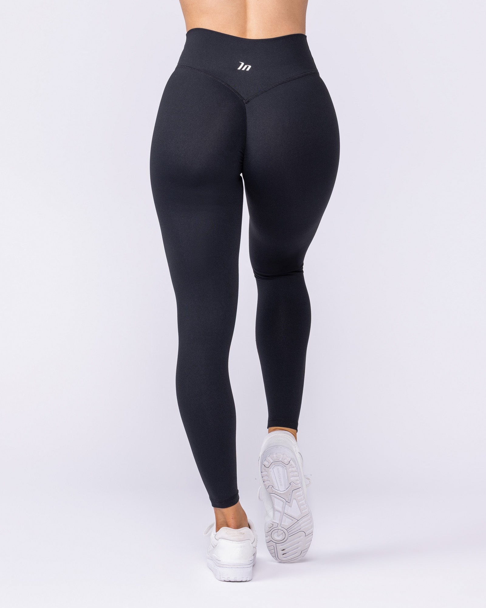 Evolve Signature Ankle Length Leggings - Black