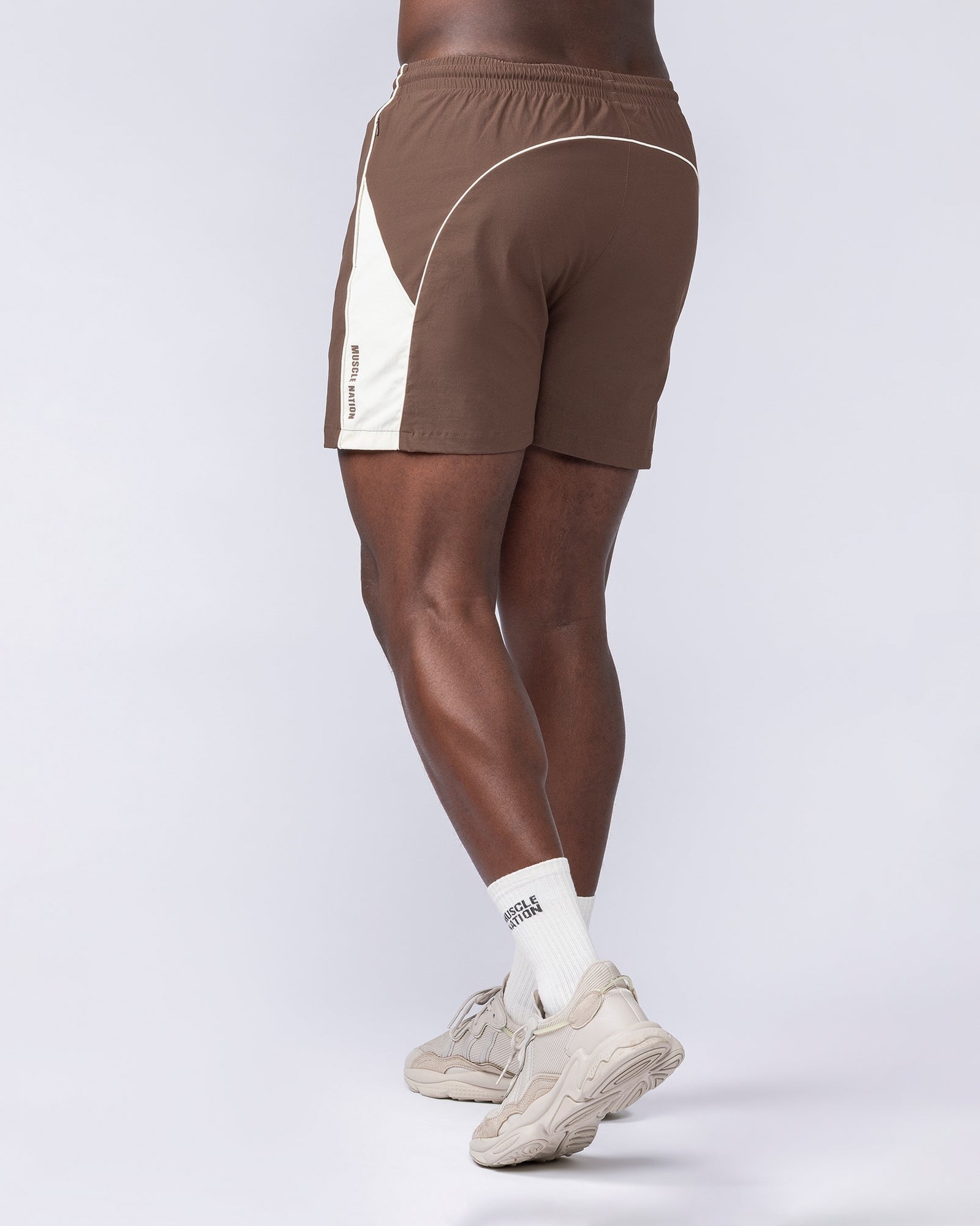 Command Windbreaker Shorts - Brown