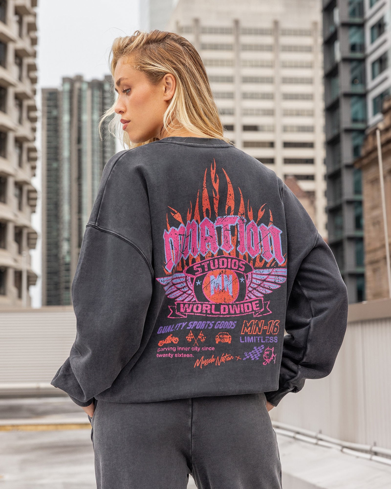 Surge Boxy Vintage Pullover - Washed Black