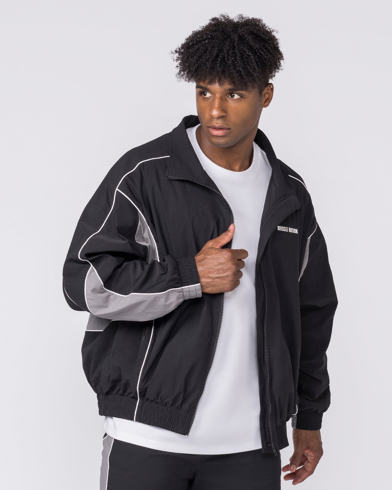 Command Windbreaker Zip Through - Black