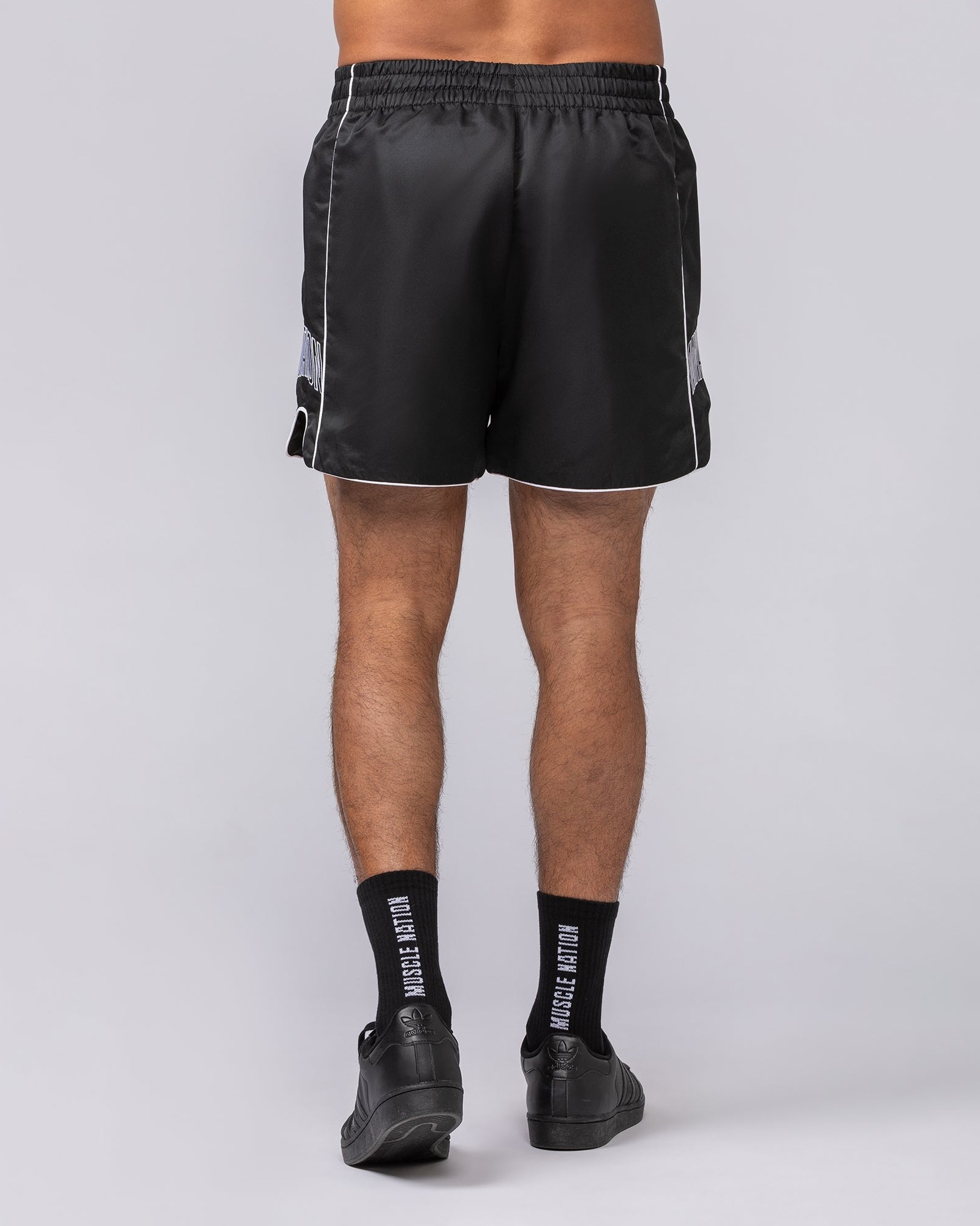 Round House 5" Shorts - Black
