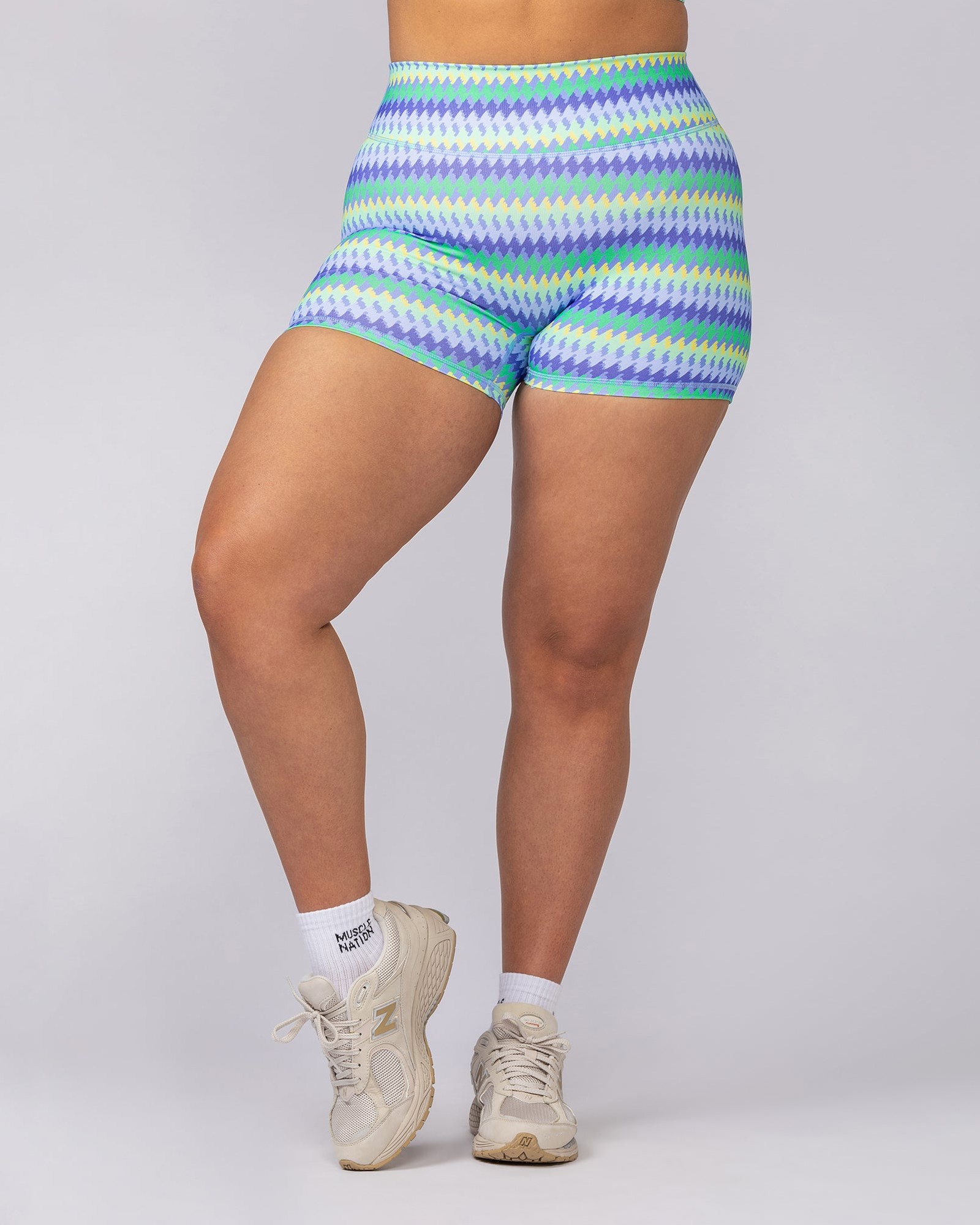 Instinct Scrunch Midway Shorts - Blue Fiesta Print