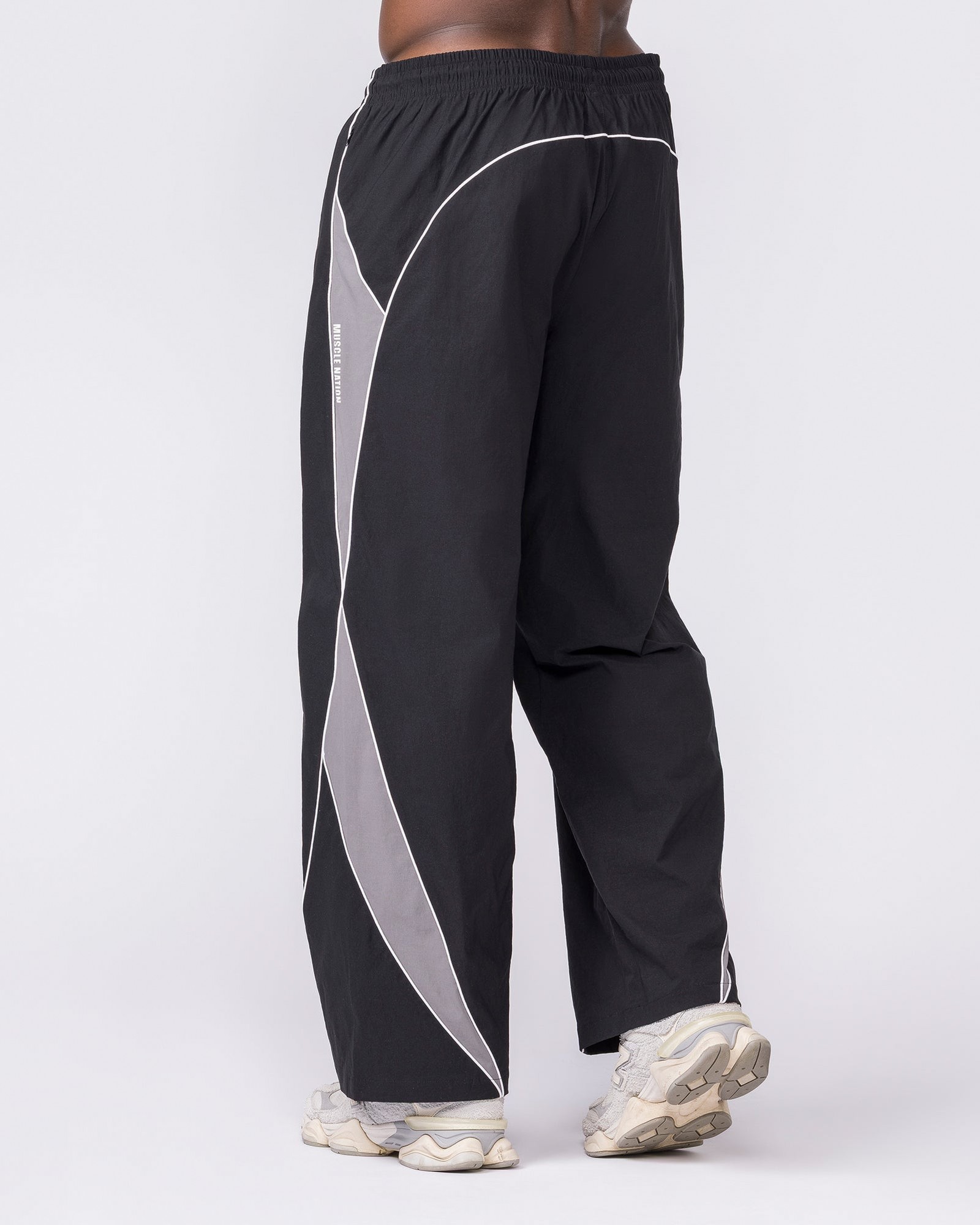 Command Windbreaker Pants - Black