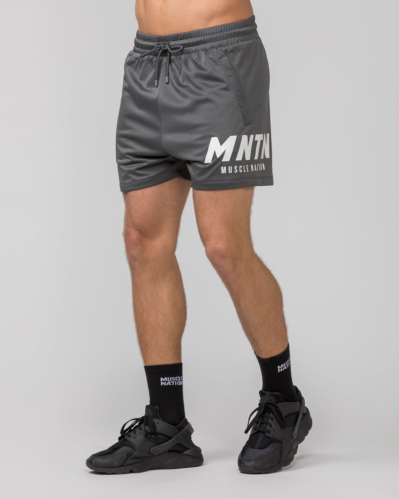 MNTN Lay Up 3.5" Shorts - Tornado